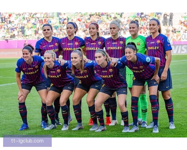 伊雷妮帕雷德斯凭借丰富防守经验多次头球破门助巴萨女足