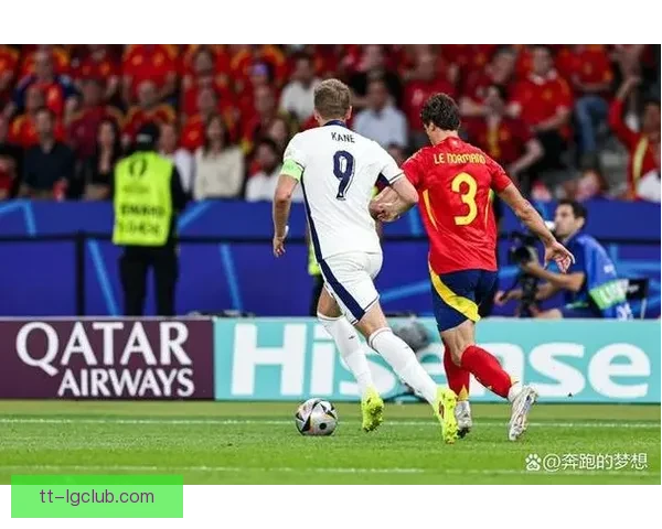 凯恩欧洲杯决赛表现低迷提前被换下 英格兰锋线陷入困境