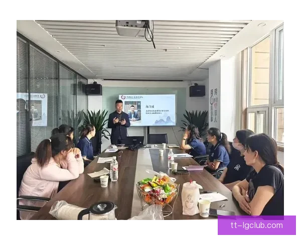 穆西亚拉欧冠关键数据背后的比赛逻辑与成长密码解析全面透视价值